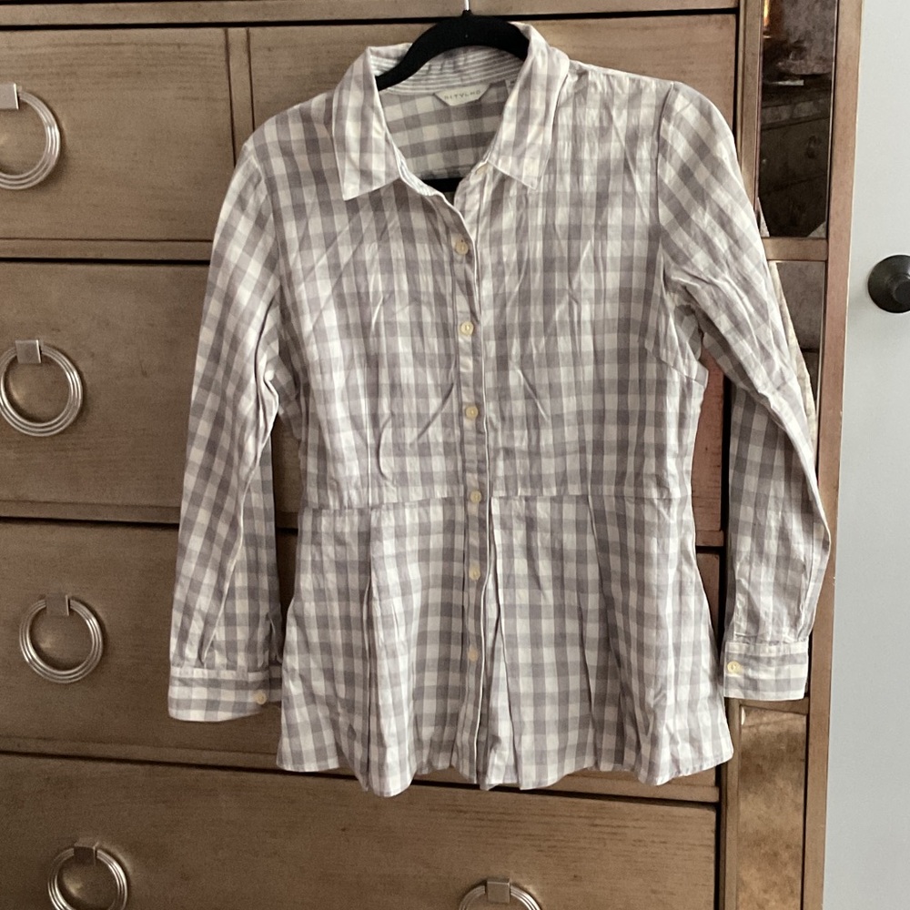 Anthropology Gray Plaid peplum Button-Up Shirt; size M - Picture 2 of 5